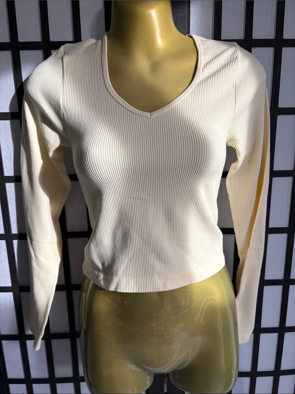 Ribbed V-Neck Long Sleeve Crop Top - Cream
